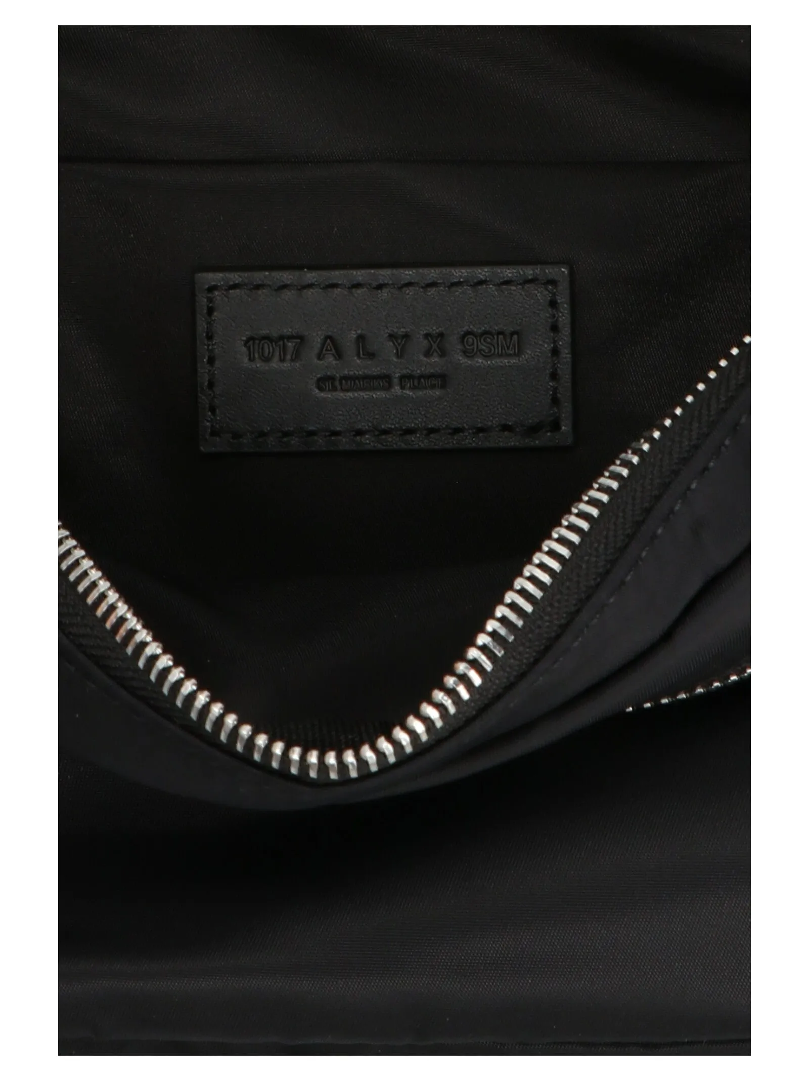 1017 ALYX 9SM Logo-Lettering Zipped Belt Bag