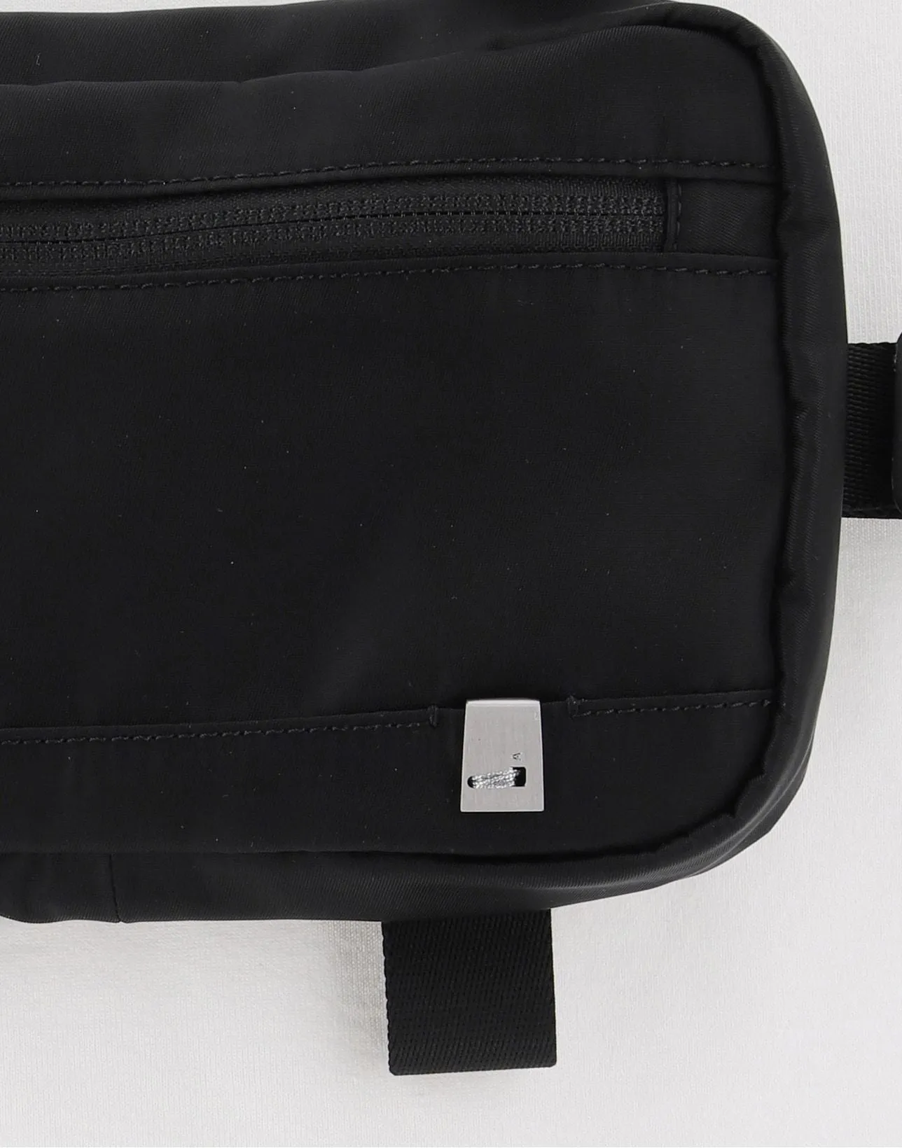 1017 Alyx 9SM Mini Chest Rig