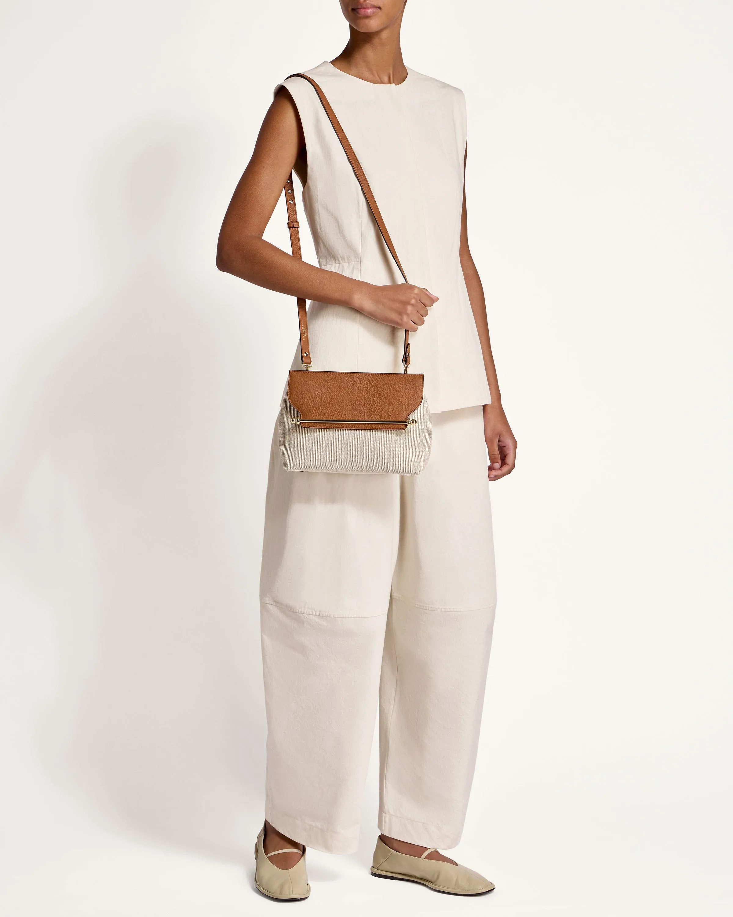 Casual Stylist - Canvas Ecru/Tan