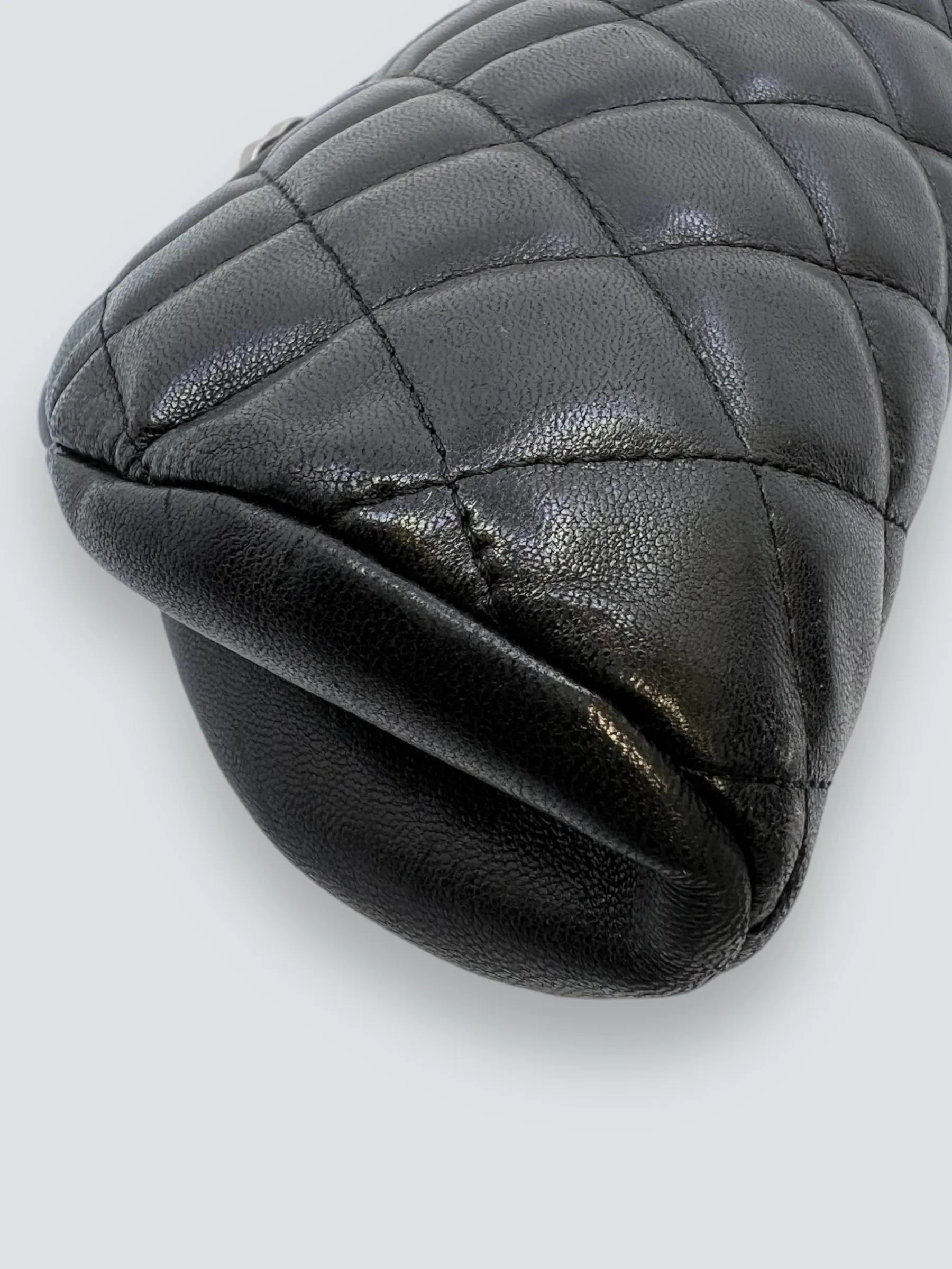Chanel Black Lambskin Leather Quilted Clutch