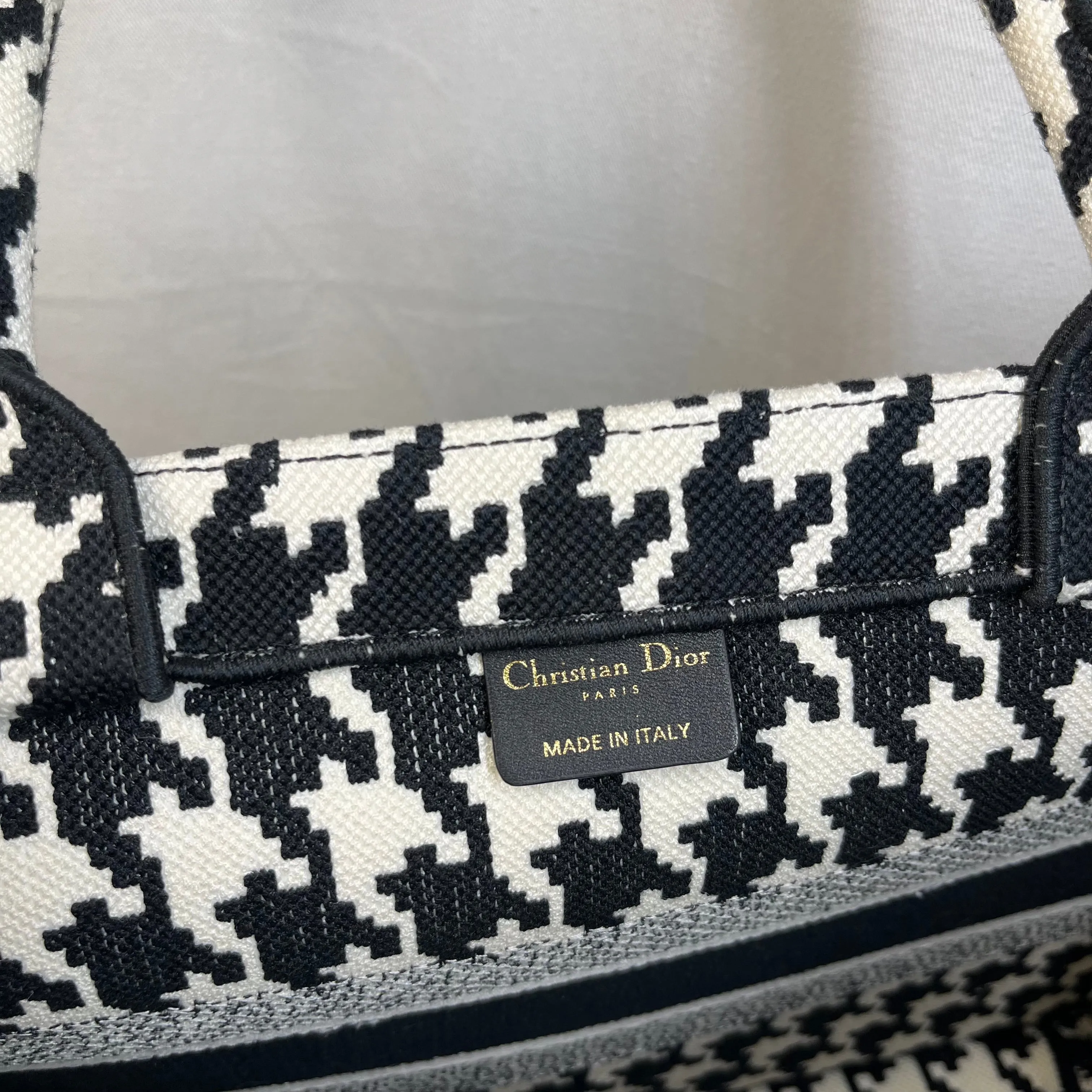 CHRISTIAN DIOR Macro Houndstooth Medium Book Tote