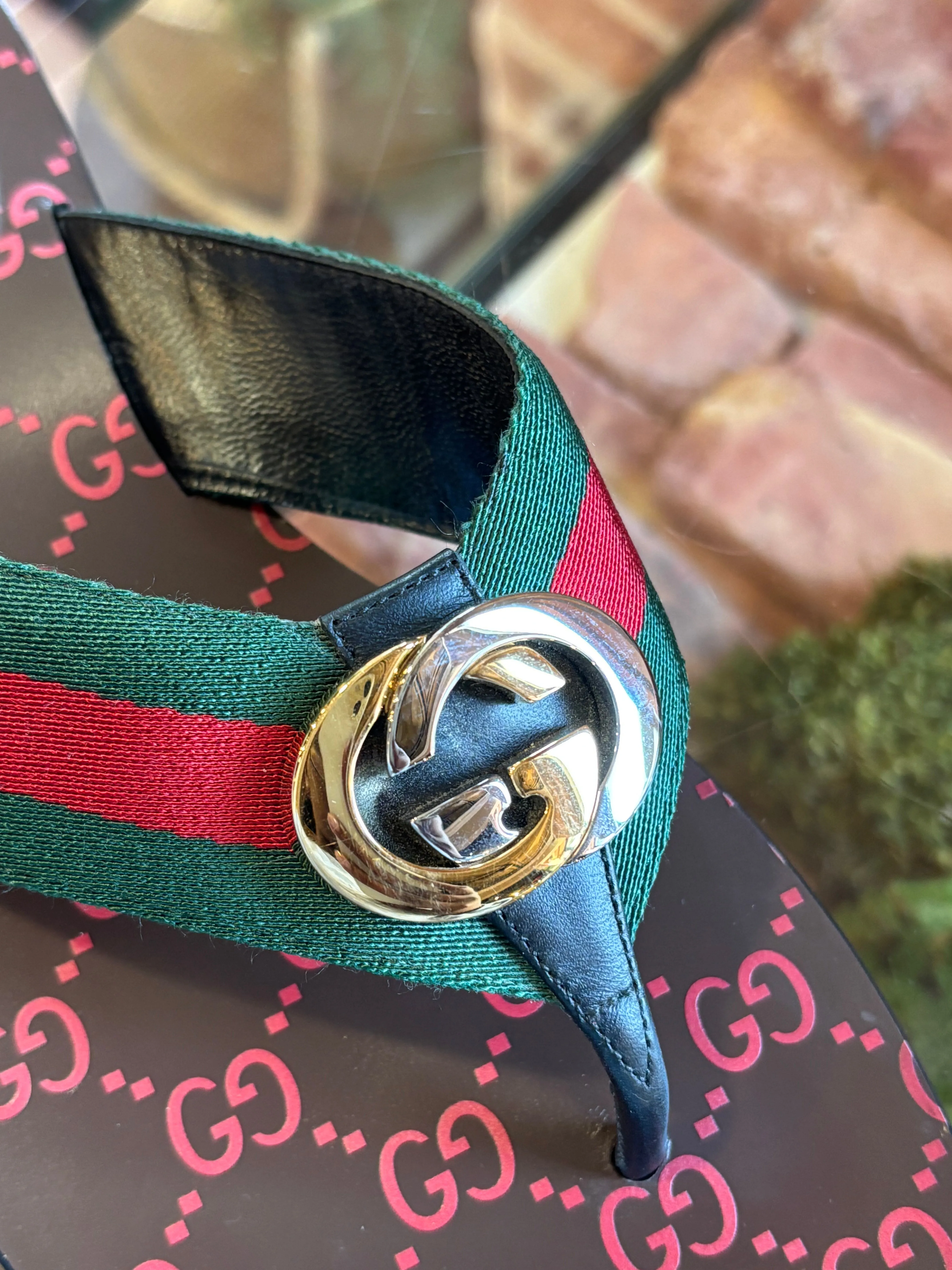 GUCCI GG Web Thong Sandals Sz 39.5 (US 9.5)