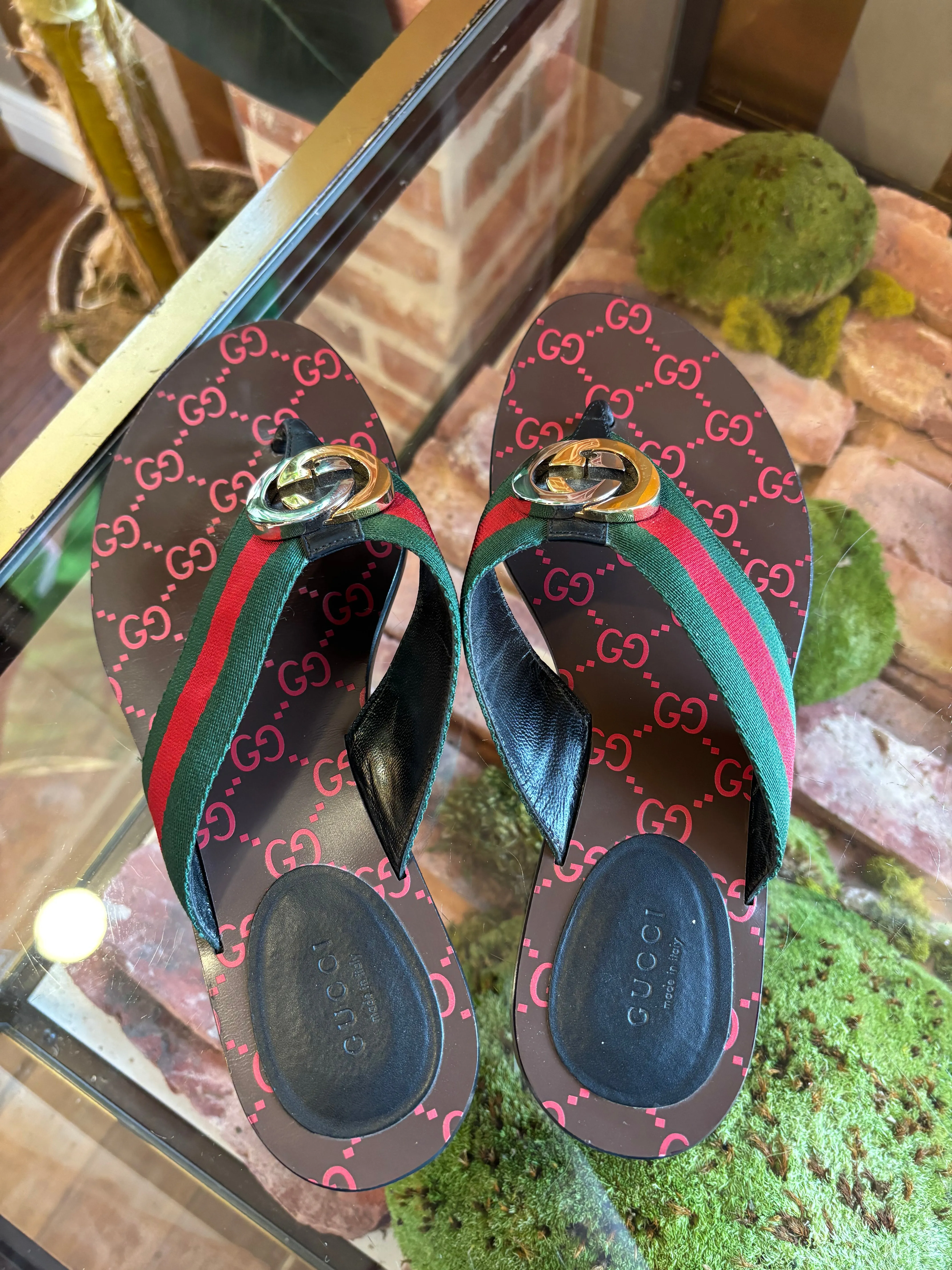 GUCCI GG Web Thong Sandals Sz 39.5 (US 9.5)