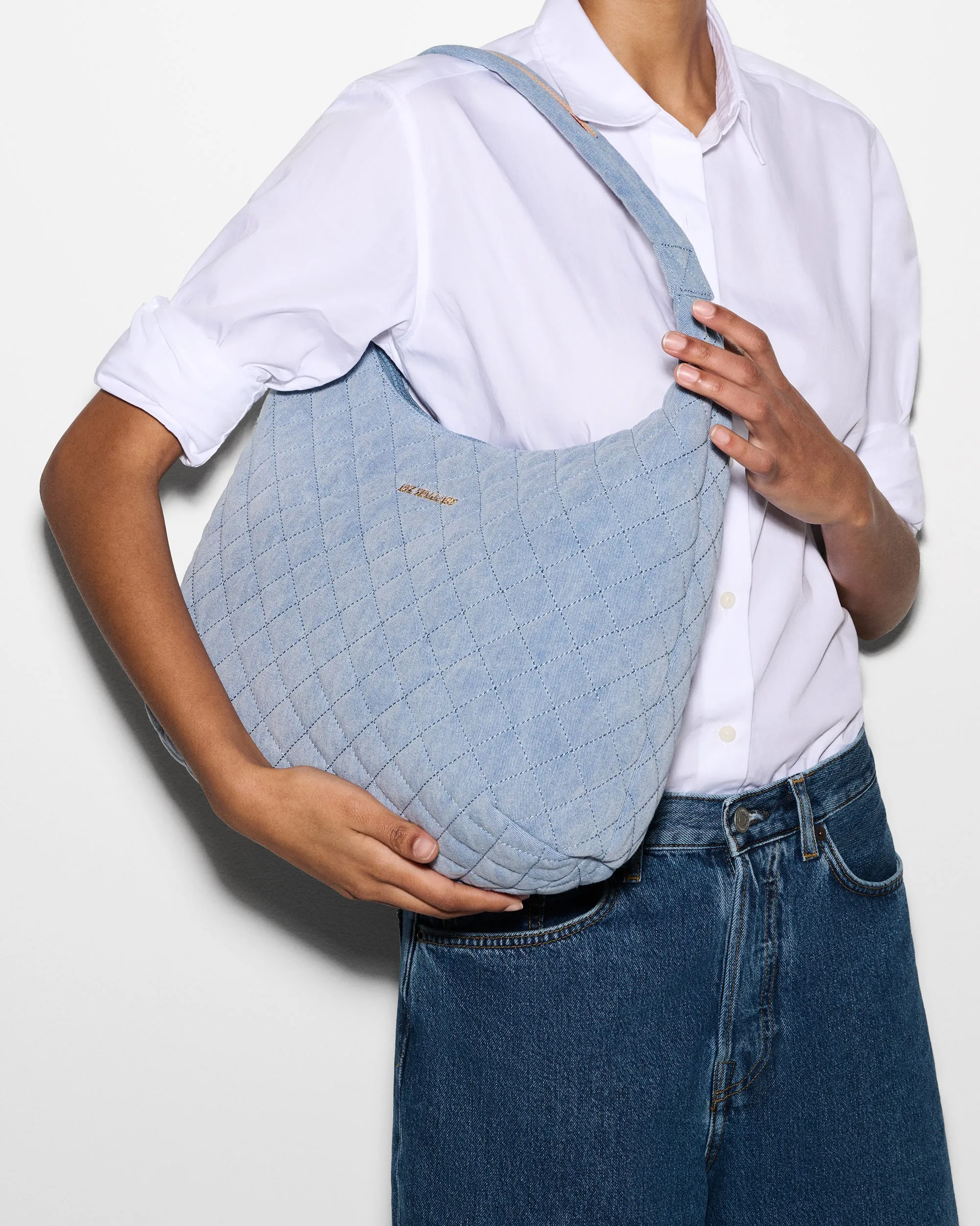 True Light Denim Large Metro Shoulder