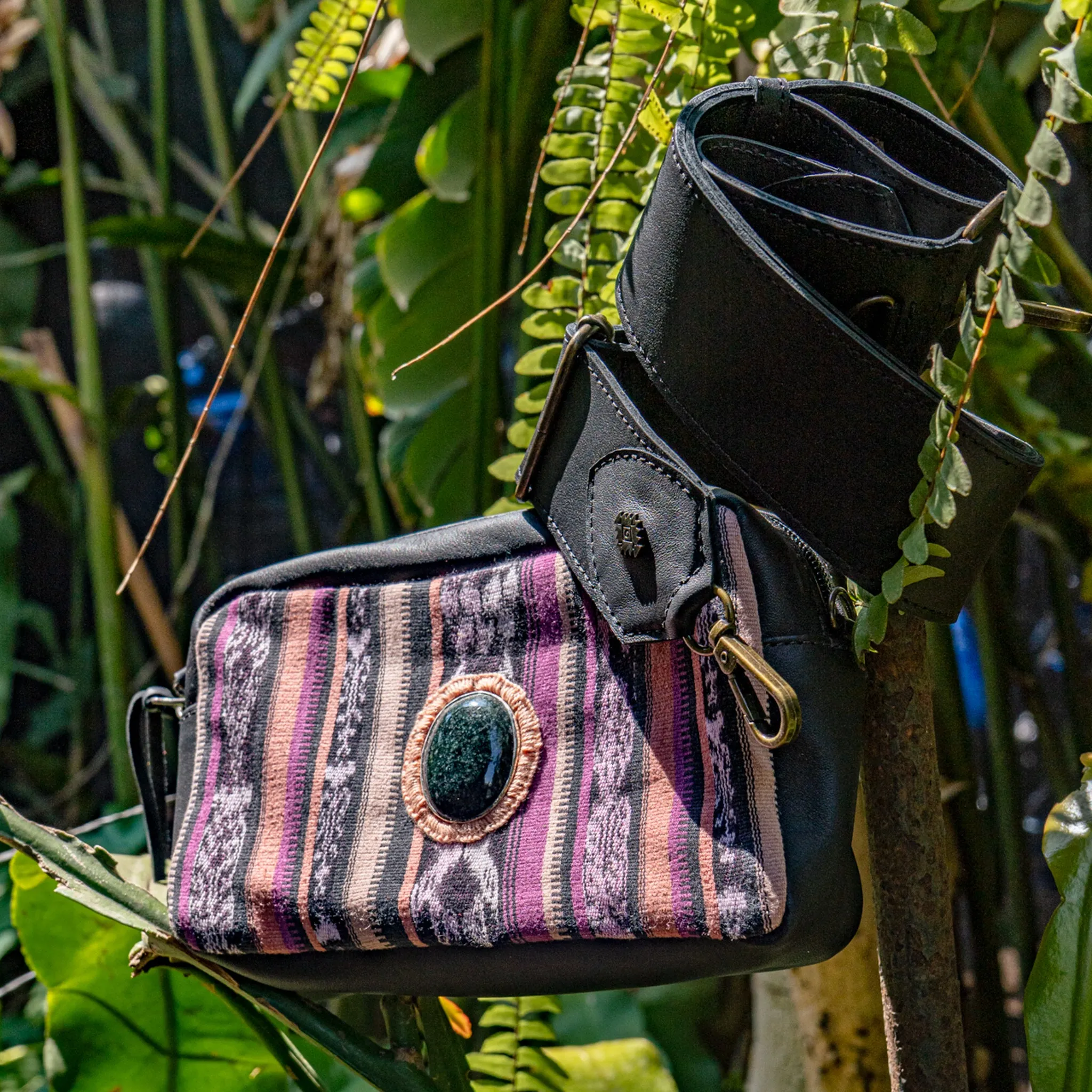 WANDER CROSSBODY BAG   STRAP SET - CORTE WITH JADE - BLACK - NO. 15546